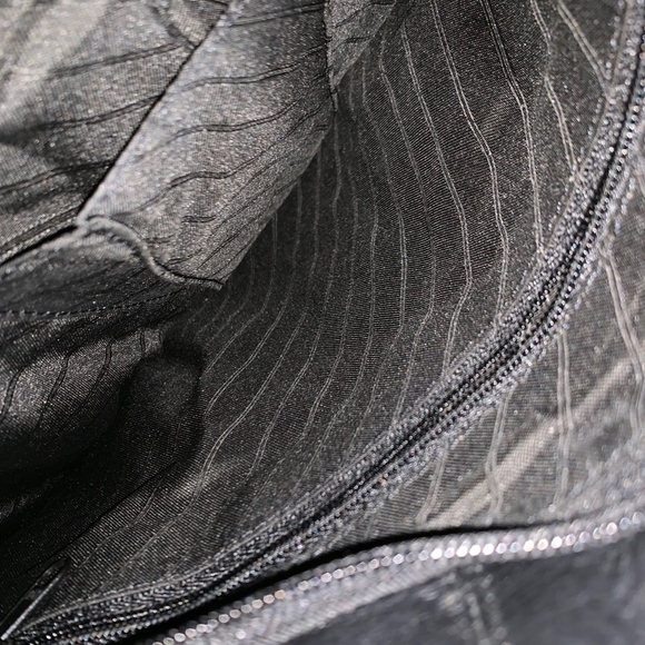 Tuci Italia Reptile Crossbody - Picture 5 of 6